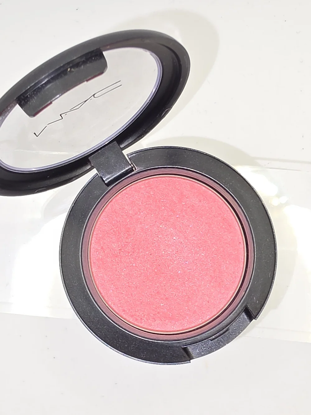 DISCONTINUED MAC POWDER BLUSH- 